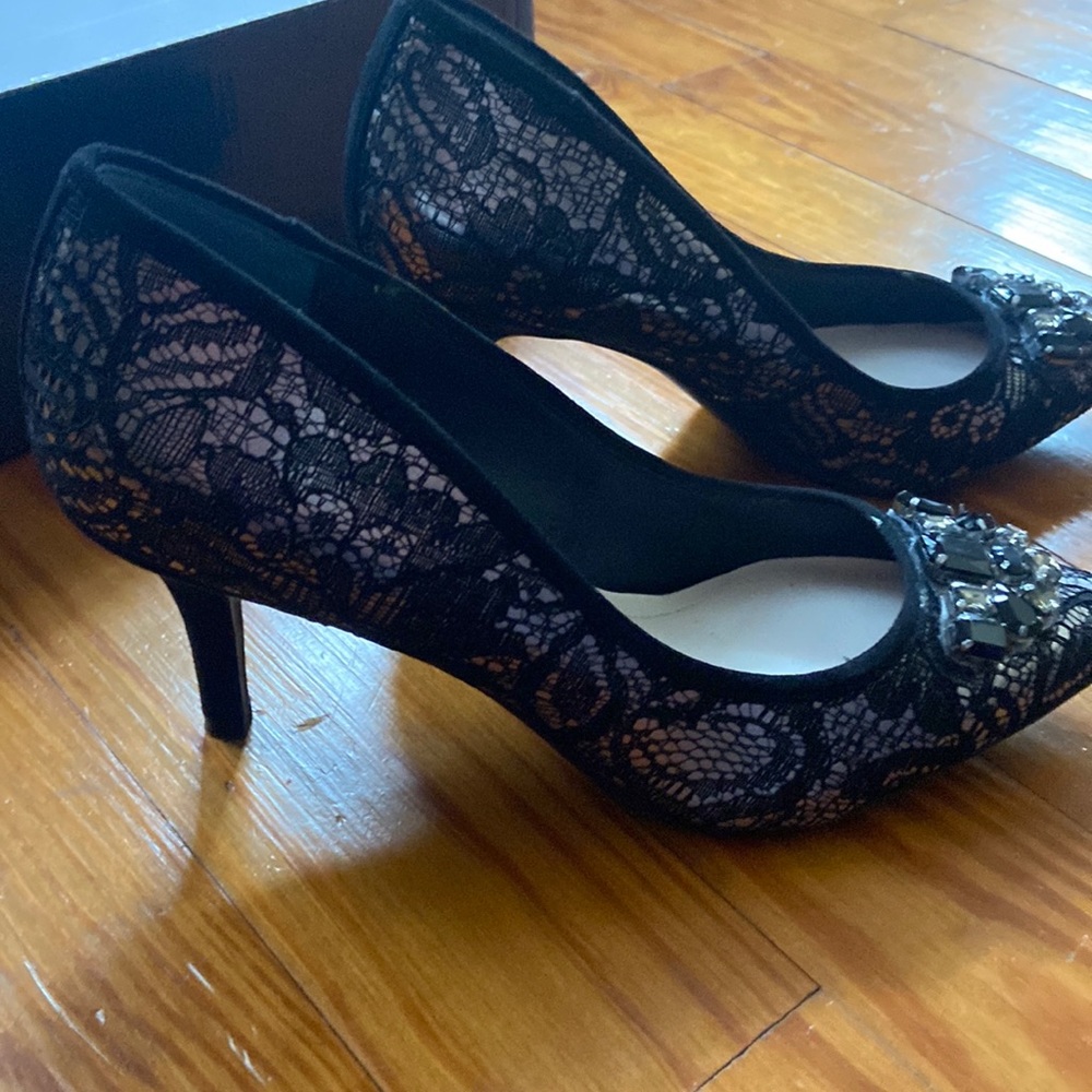 Alfani Elegant Dress Pumps Black and Silver